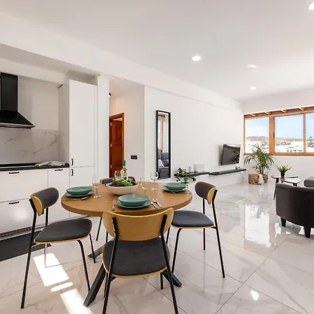 アパート Fatima By Escape